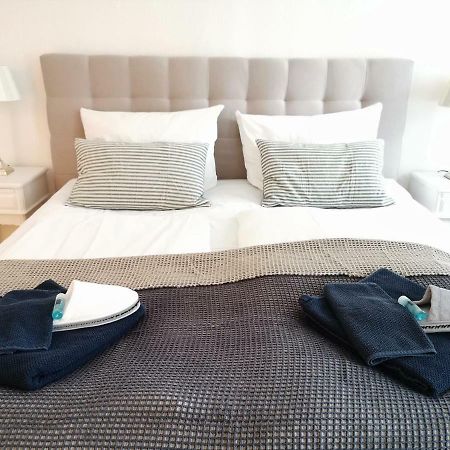 Fritz By Rockchair Apartments L Superhost Status L 3 Bedrooms Boxspringbeds 2 Bathrooms 2 Kitchen - Cozy Family & Business Flair Welcomes You! Berlín Exterior foto