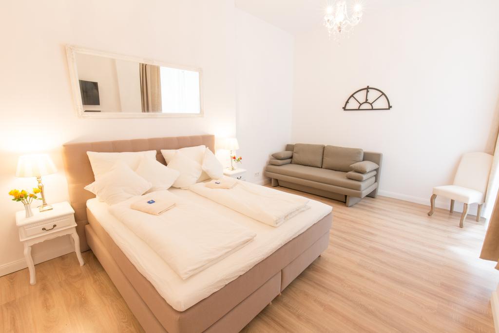 Fritz By Rockchair Apartments L Superhost Status L 3 Bedrooms Boxspringbeds 2 Bathrooms 2 Kitchen - Cozy Family & Business Flair Welcomes You! Berlín Exterior foto