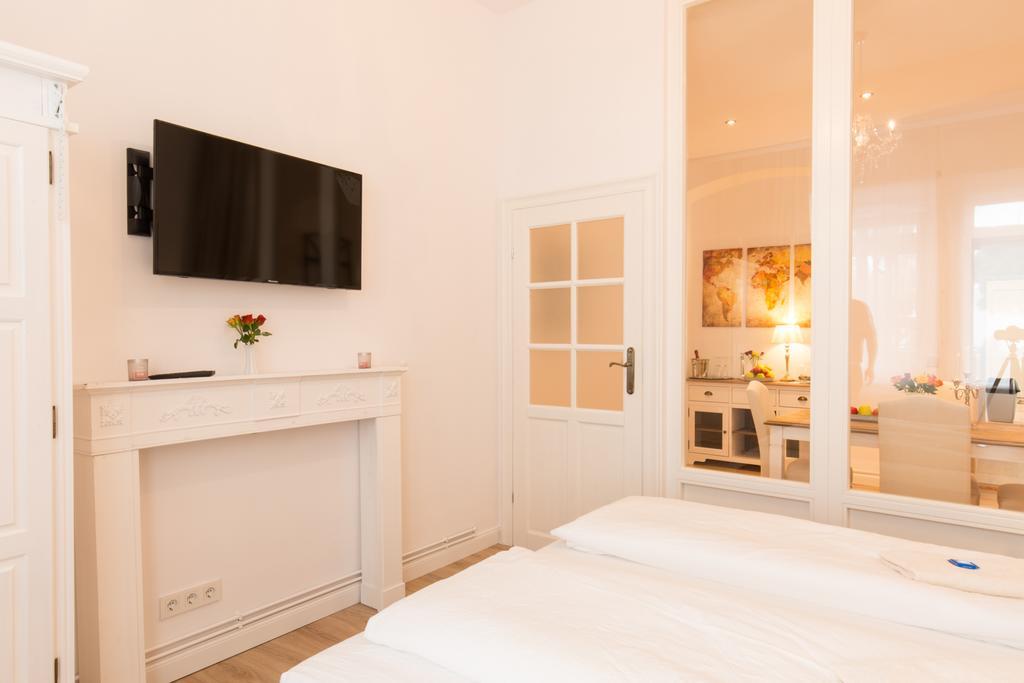Fritz By Rockchair Apartments L Superhost Status L 3 Bedrooms Boxspringbeds 2 Bathrooms 2 Kitchen - Cozy Family & Business Flair Welcomes You! Berlín Exterior foto